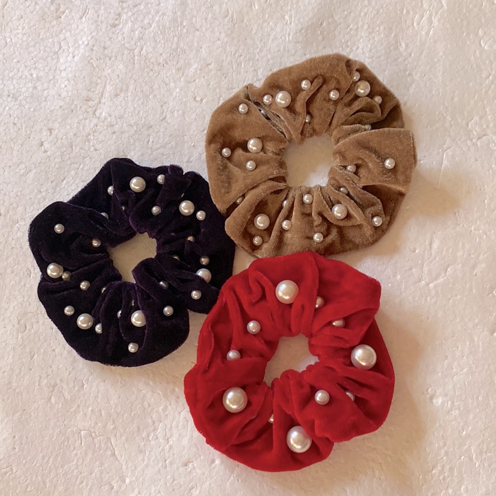 Scrunchies 🌈 handmade